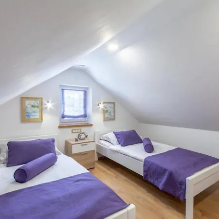 Villa Charming With Pool